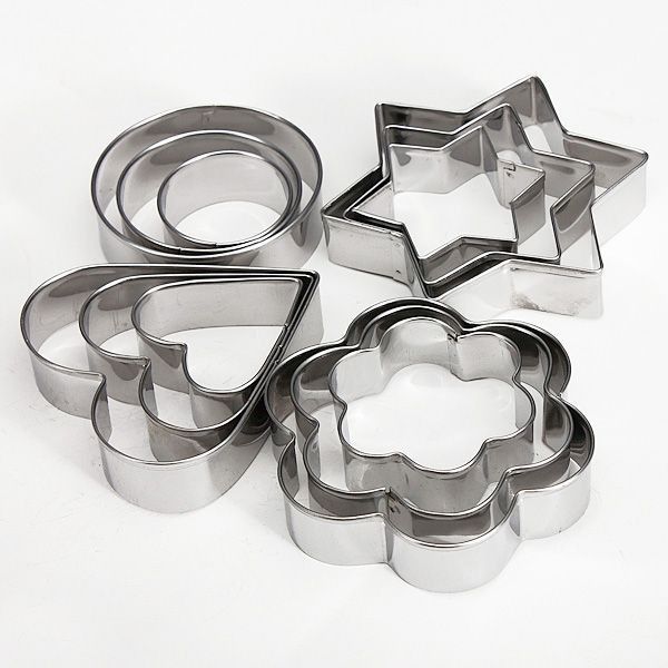 Emporte-pièces en inox de différentes formes et tailles pour pâtisserie