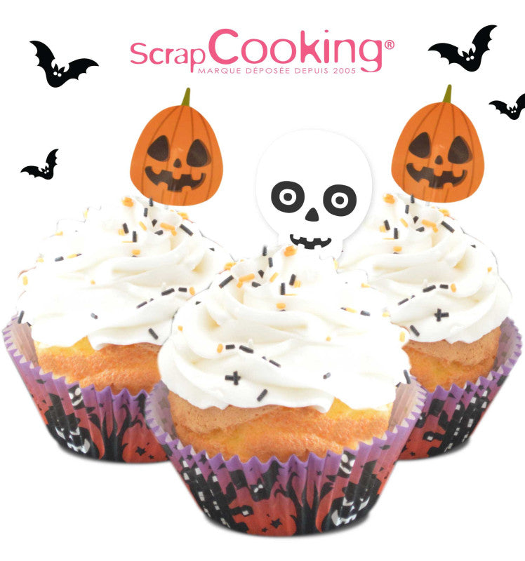 Cupcakes Halloween avec caissettes et cake toppers citrouille et squelett
