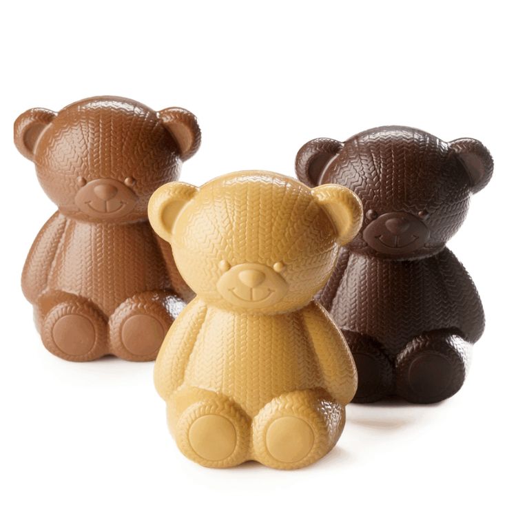 Oursons en chocolat au lait, chocolat blanc et chocolat noir