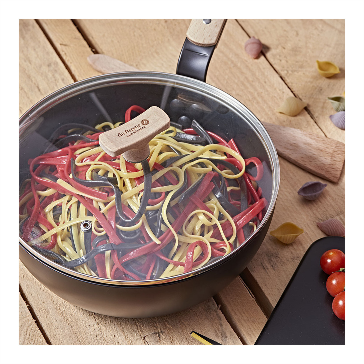 Couvercle en verre De Buyer en situation de cuisson