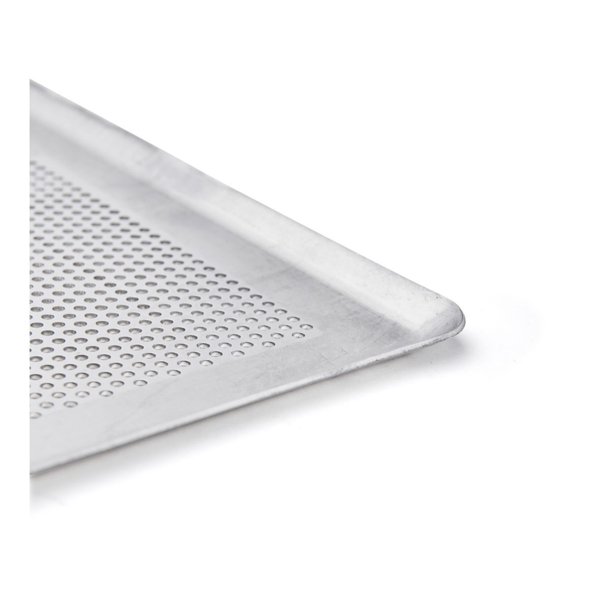 Plaque de cuisson perforée en aluminium avec bords relevés – vue détaillée des perforations