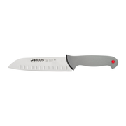 Couteau Santoku Arcos – lame alvéolée 18 cm