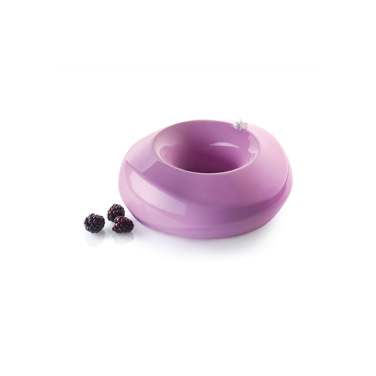 Exemple de réalisation – entremets en forme d’anneau avec glaçage violet