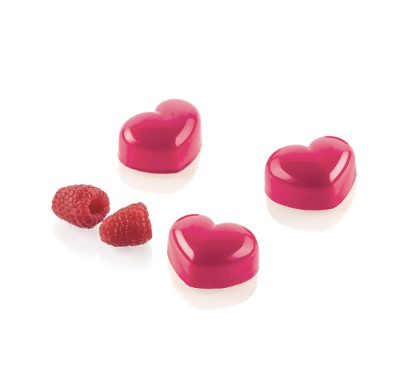 Entremets individuels en forme de cœur à la framboise