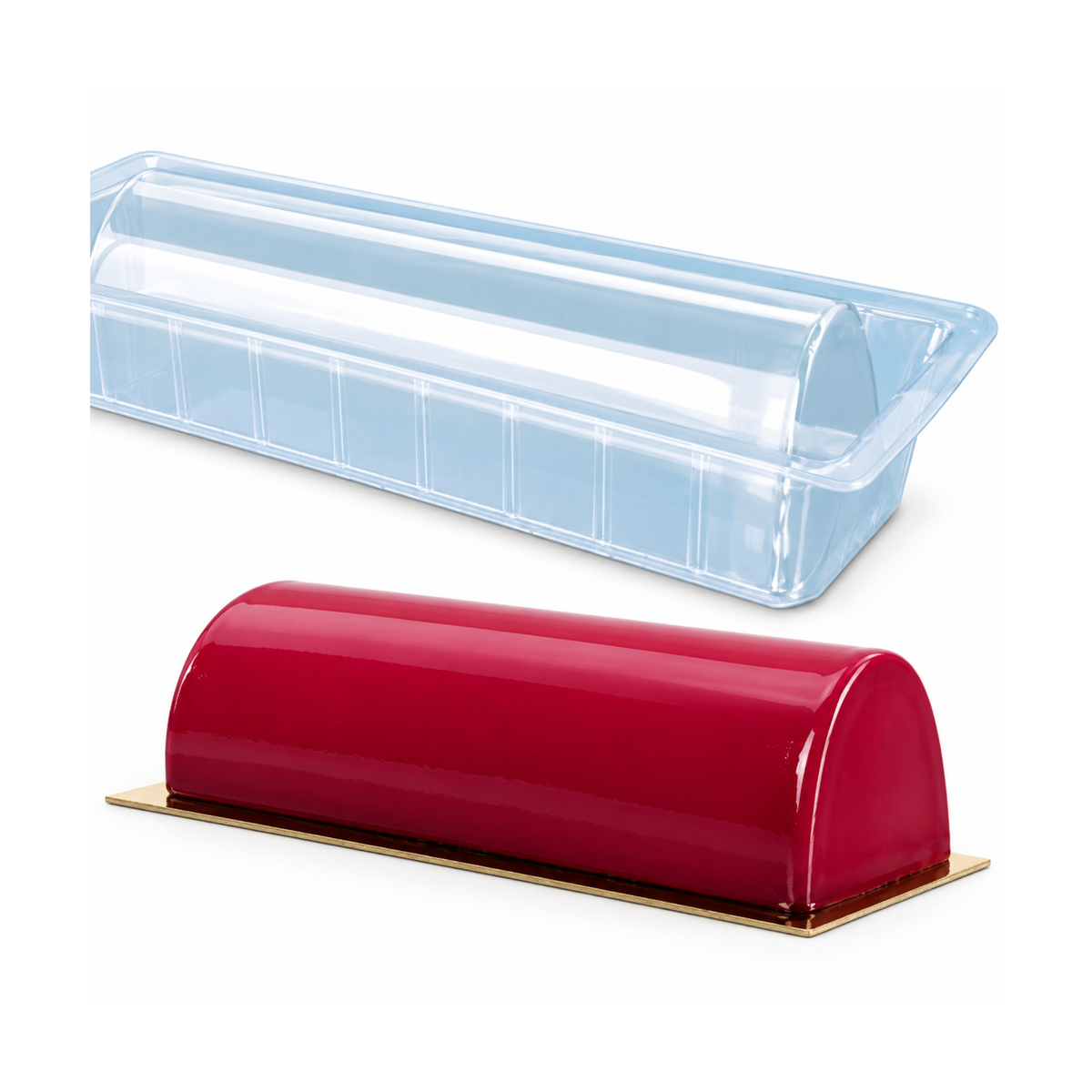 Moule à bûche transparent accompagné d'une bûche de Noël rouge au glaçage miroir sur support doré