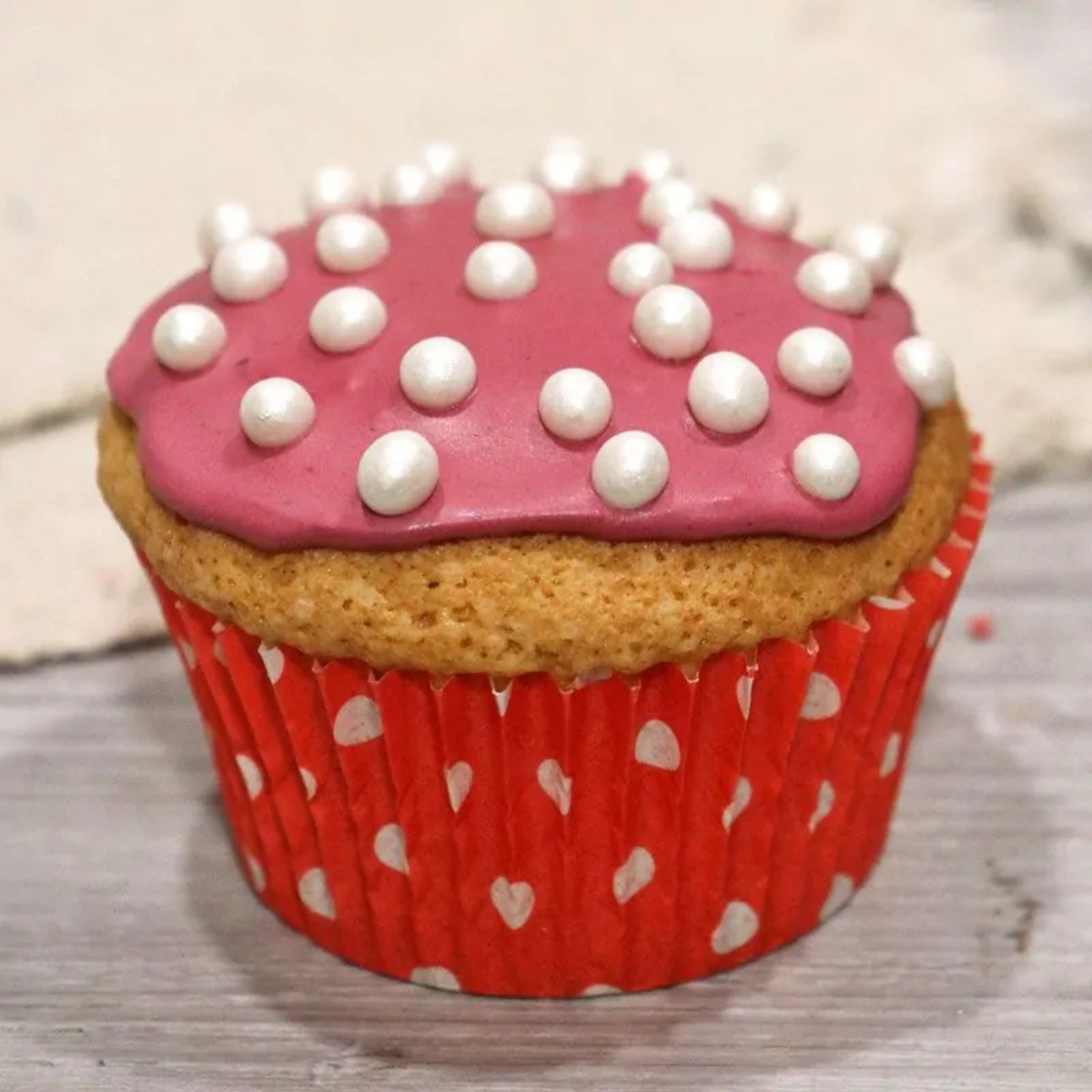  perles sucre blanches sur cupcake
